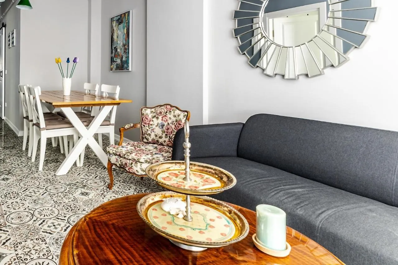 Peaceful Flat W Garden View Balcony In Kadikoy Apartment Istanbul